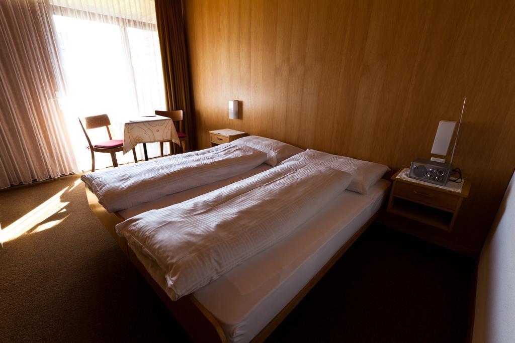 Hotel Garni Simplon Brigerbad Номер фото