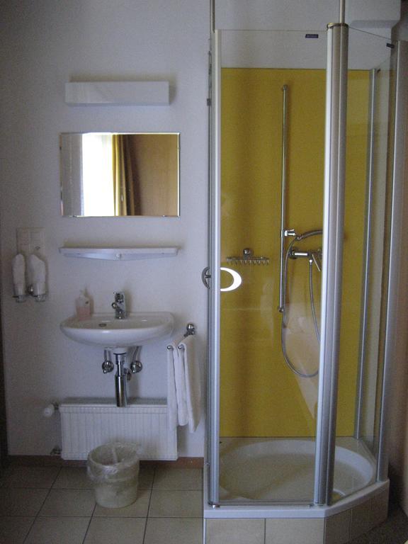 Hotel Garni Simplon Brigerbad Номер фото